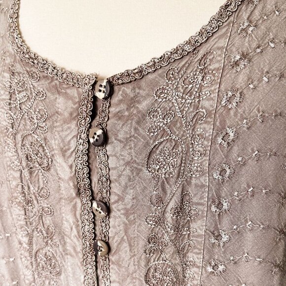 Braja Exclusives Embroidered Button Down Flowy Boho Top, 3L - Picture 3 of 5
